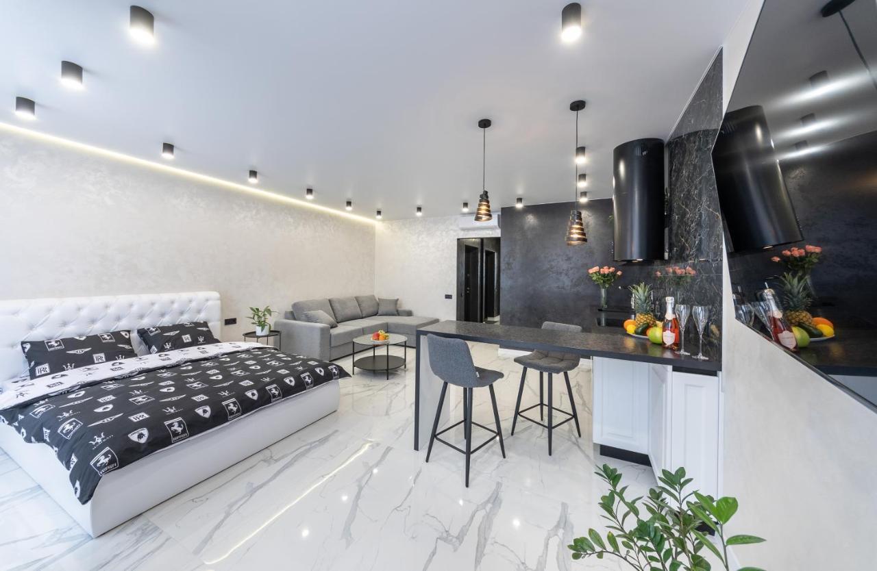 Лучшие Апартаменты На 2 Этаже В Жк Seven Kiev Ngoại thất bức ảnh